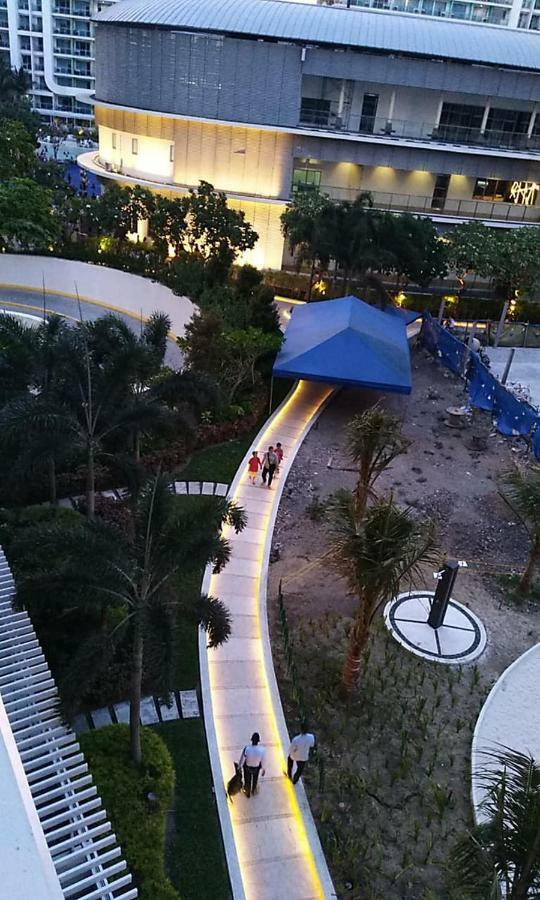 Azure C7 Balcony, Wifi, Near Mall Airport Manila Zewnętrze zdjęcie